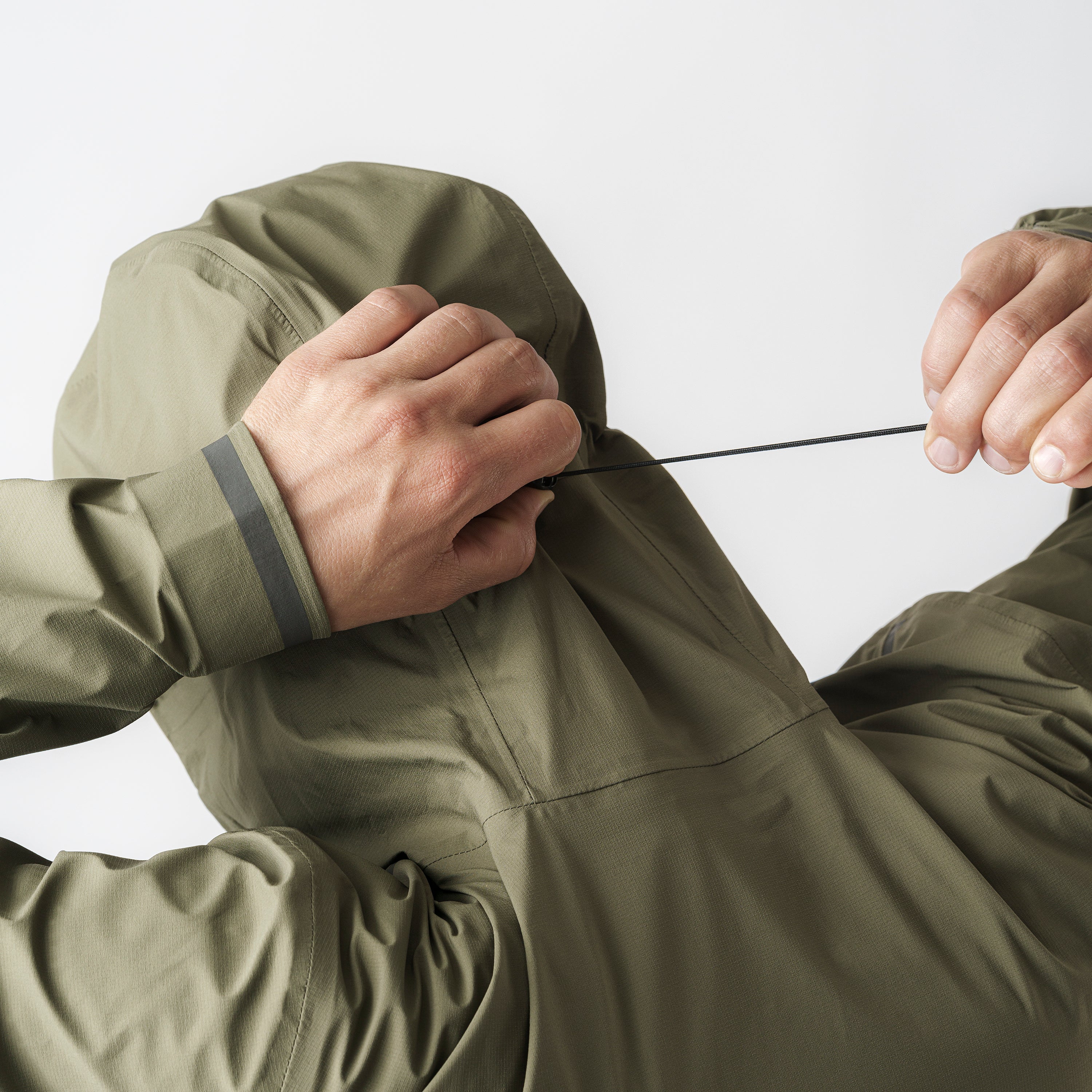 EXPLR Waterproof Lightweight Jacket - Image 7