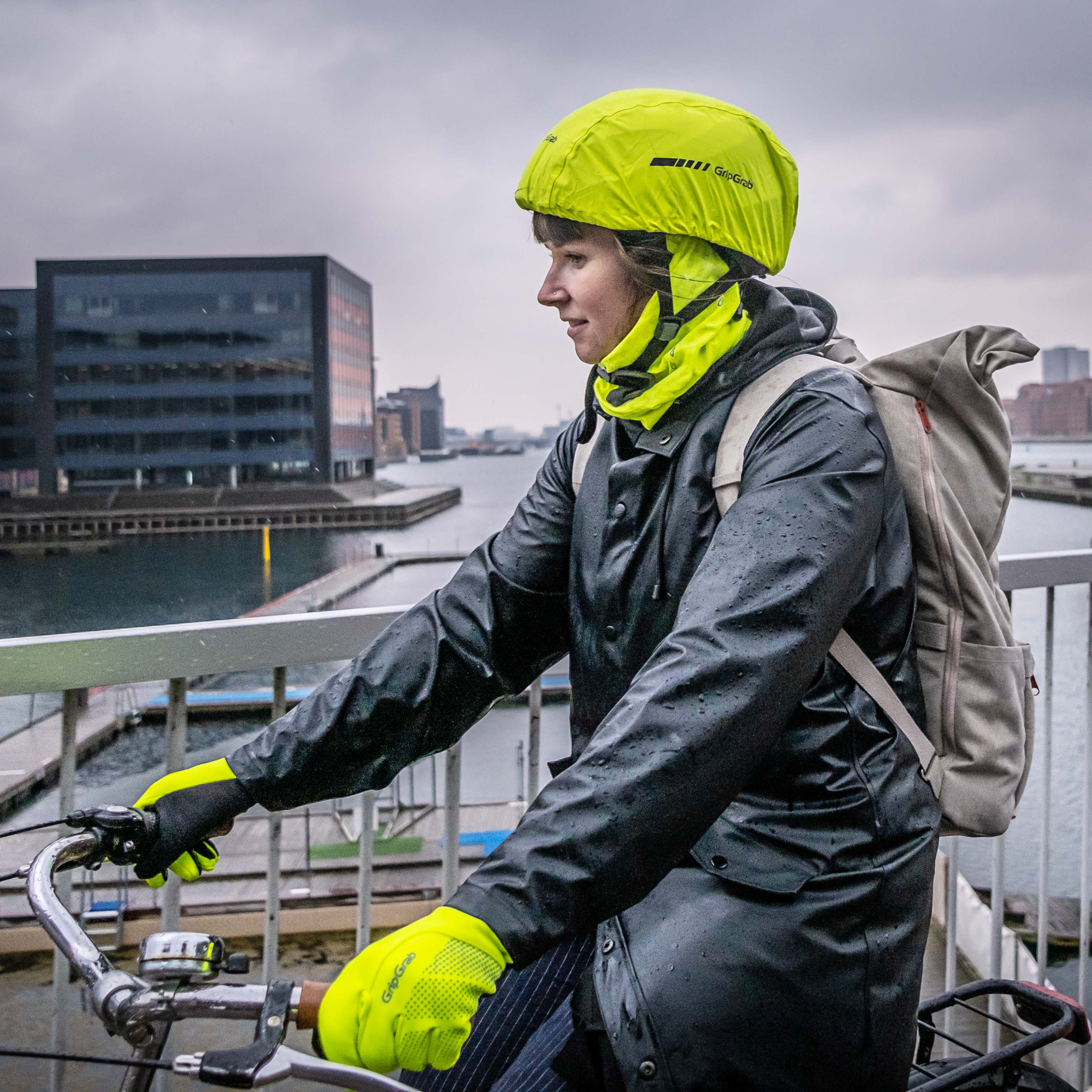 Multifunctional Reflective Hi-Vis Neck Warmer - Image 3