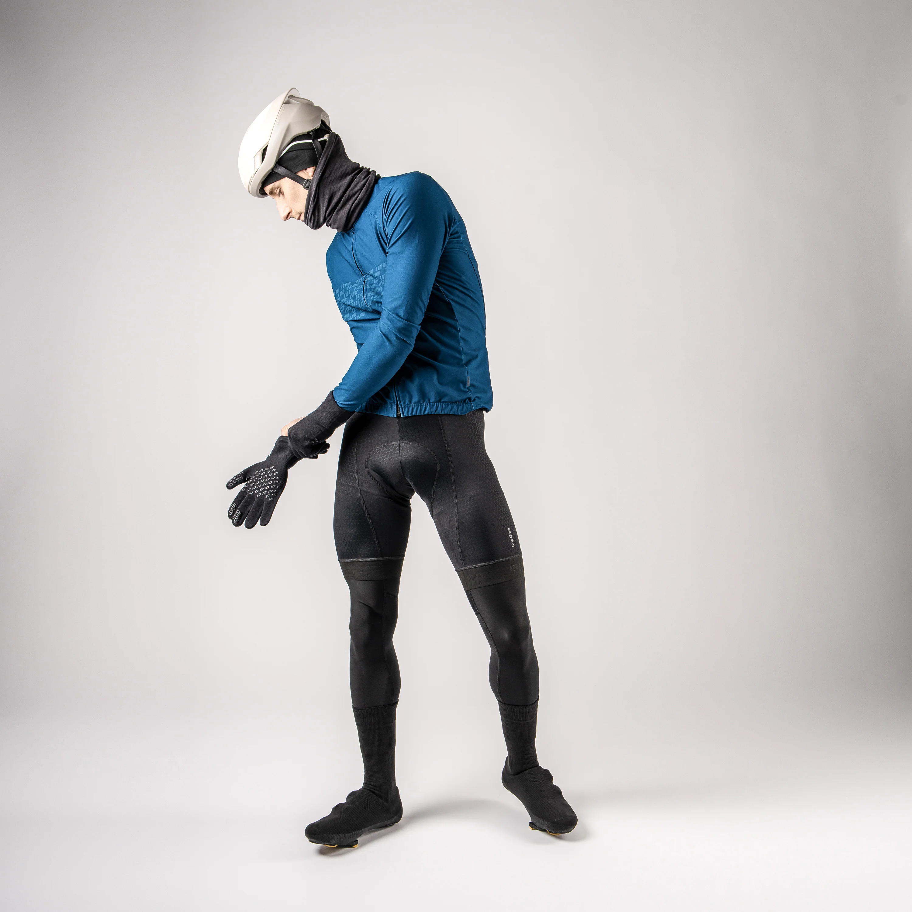 Merino Blend Lightweight Beanie - Image 12