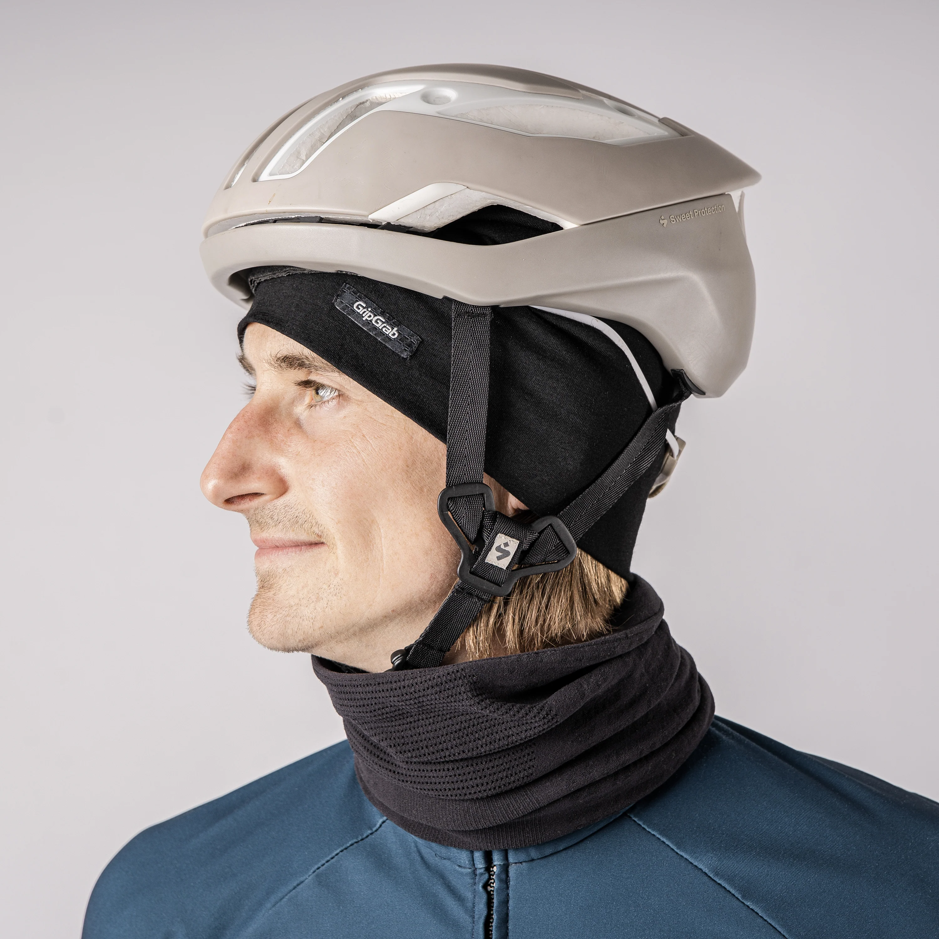Merino Blend Lightweight Beanie - Image 9