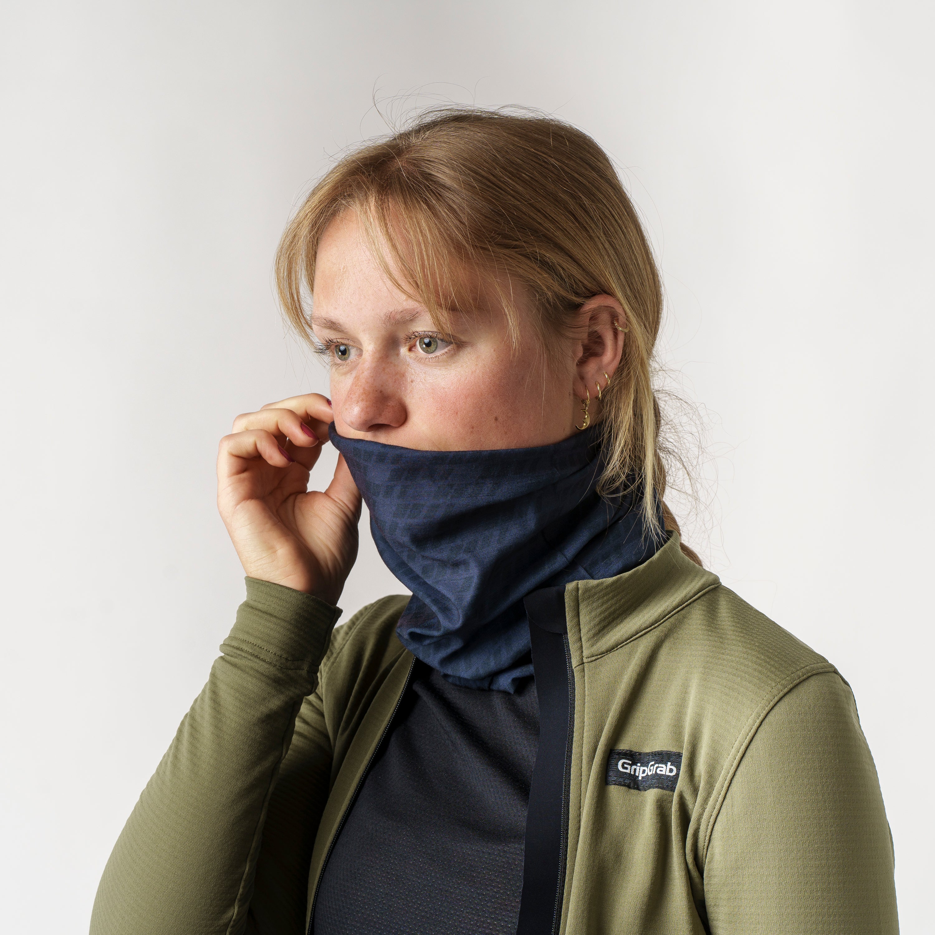 Multifunctional Neck Warmer - Image 10