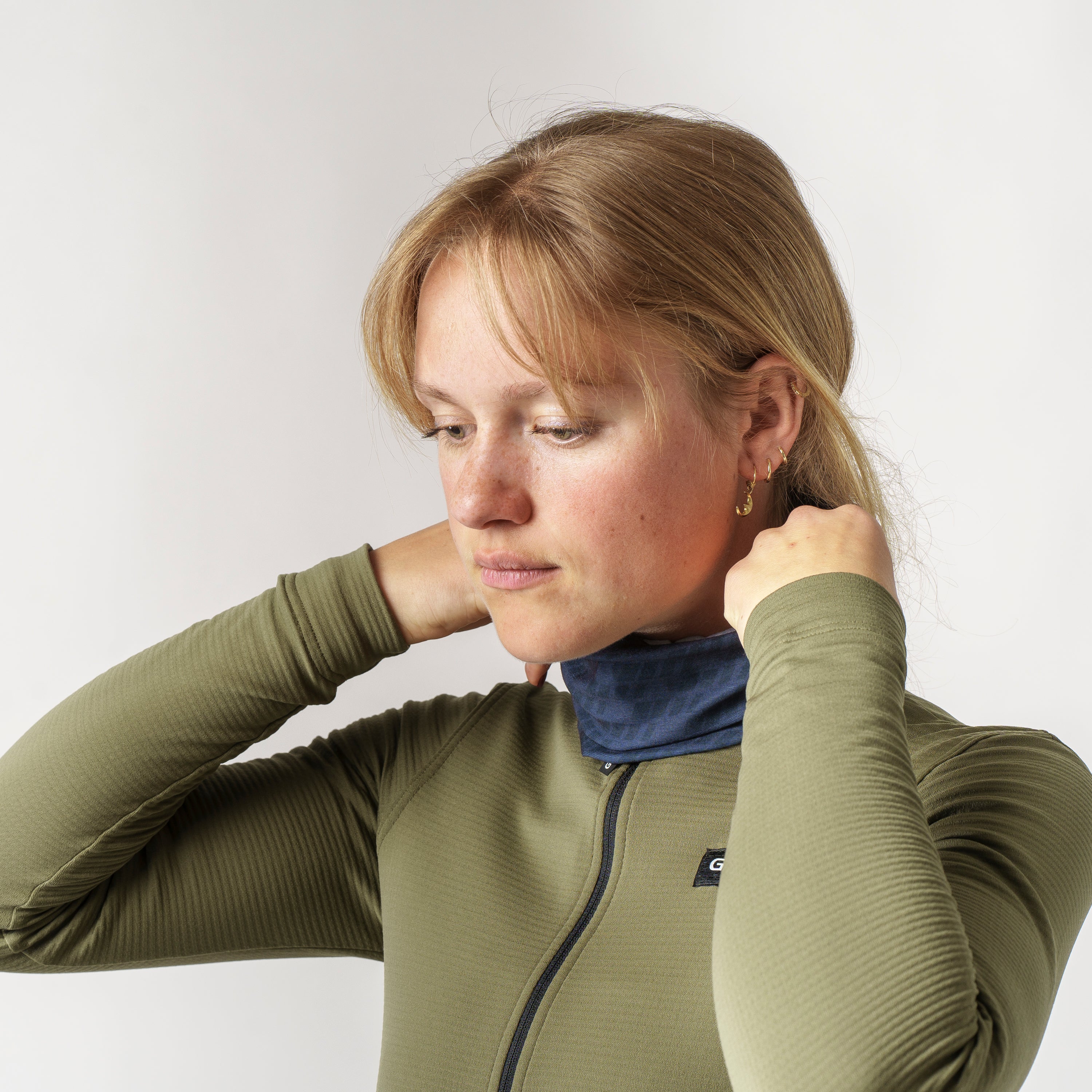 Multifunctional Neck Warmer - Image 11