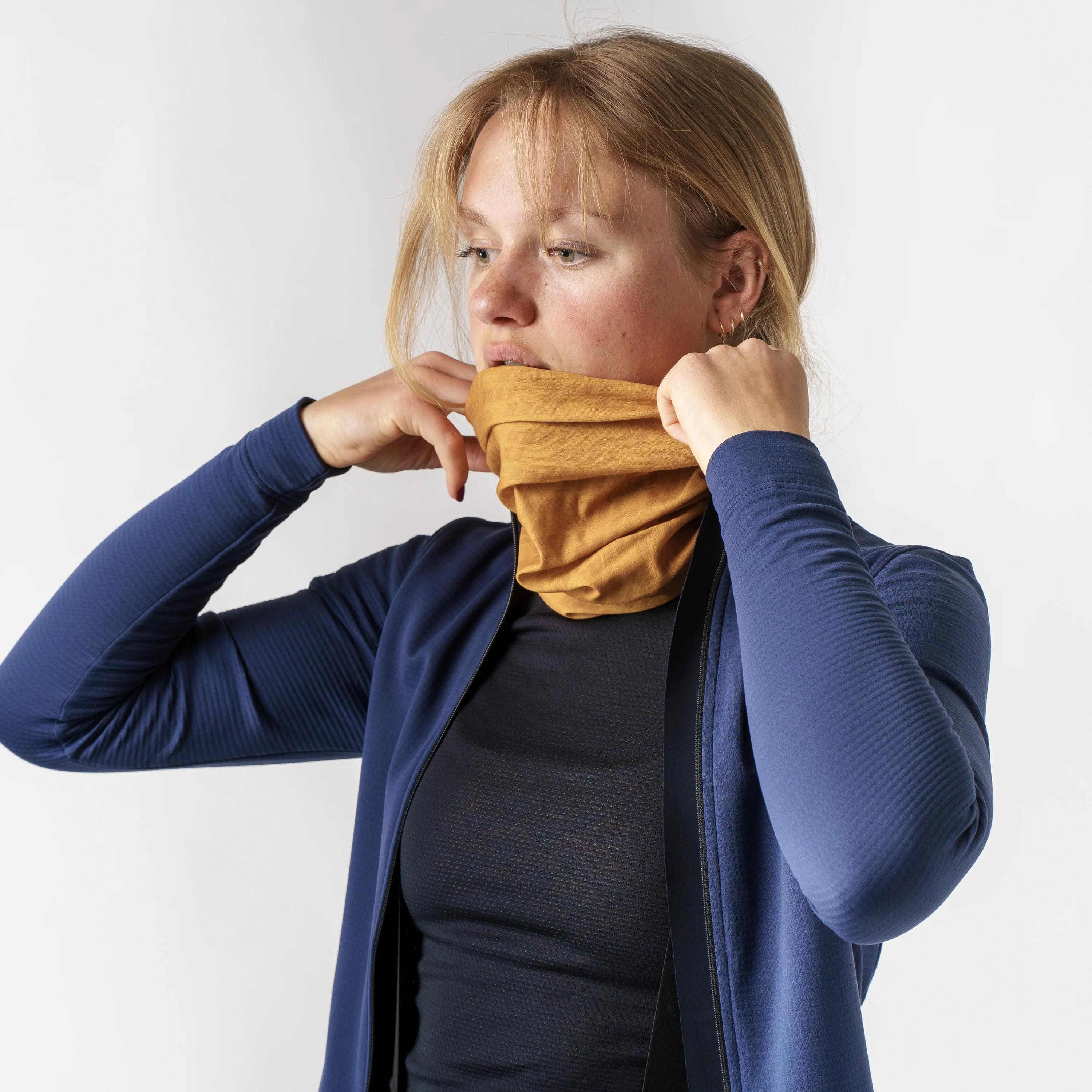 Multifunctional Neck Warmer - Image 3