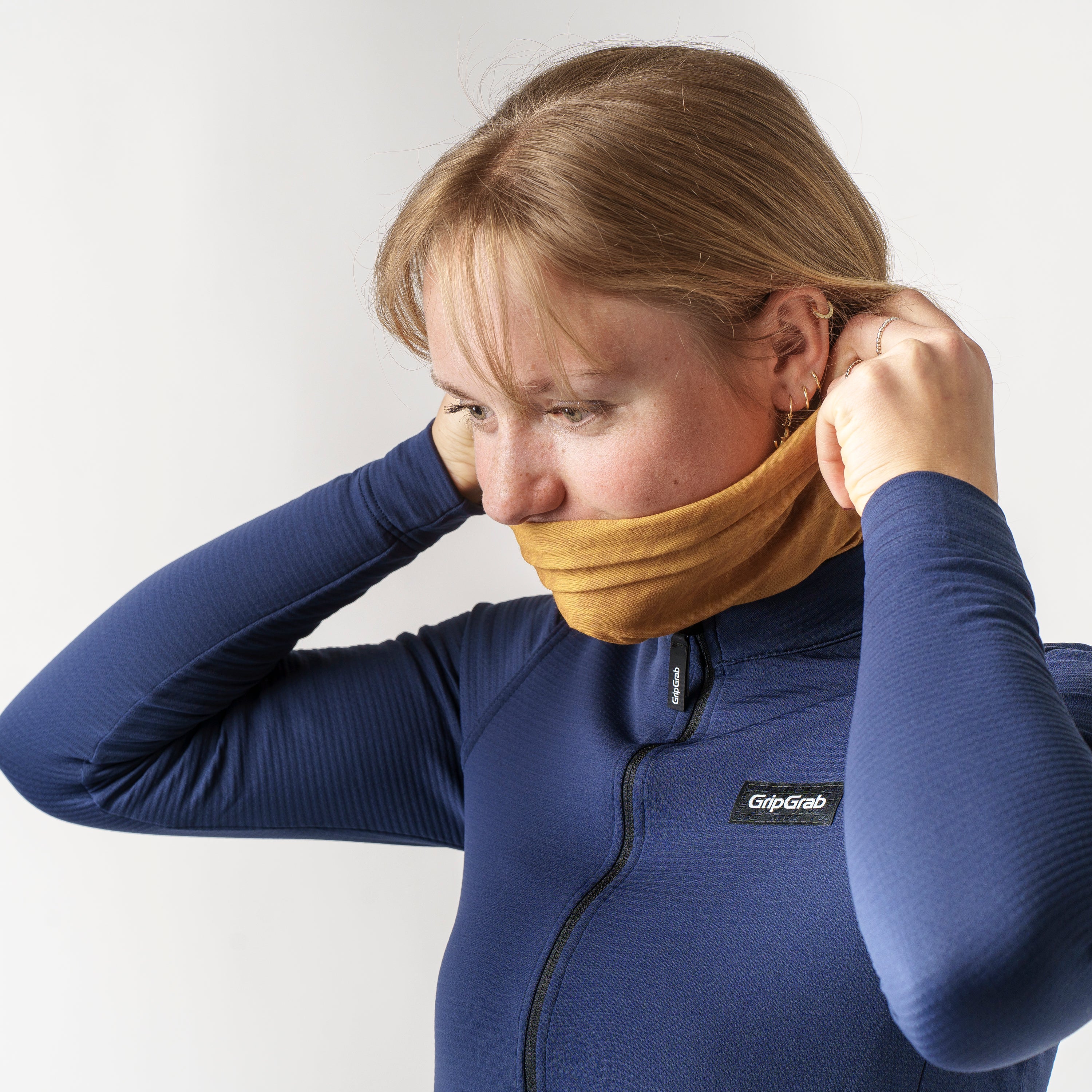 Multifunctional Neck Warmer - Image 4