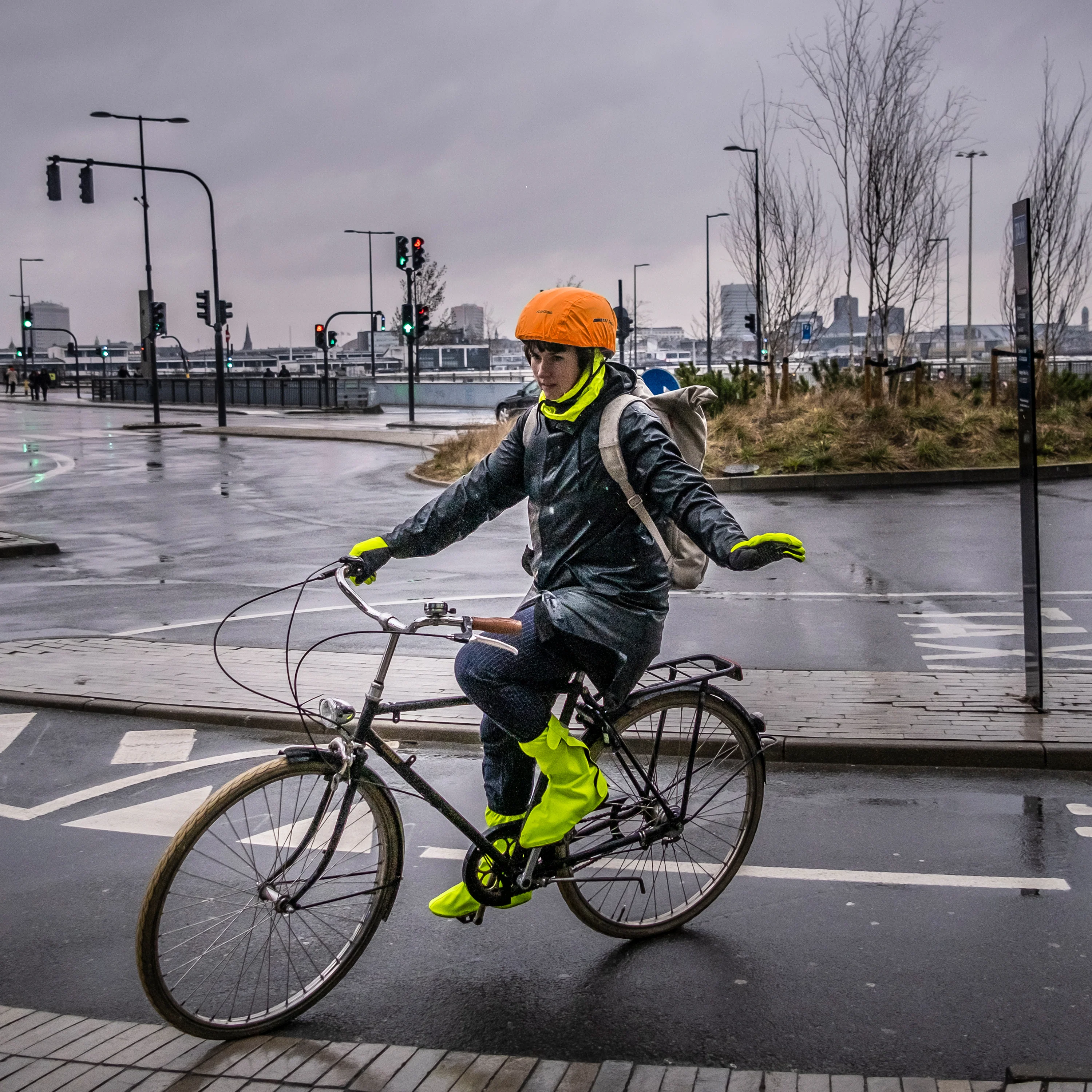Waterproof Helmet Cover - Image 15