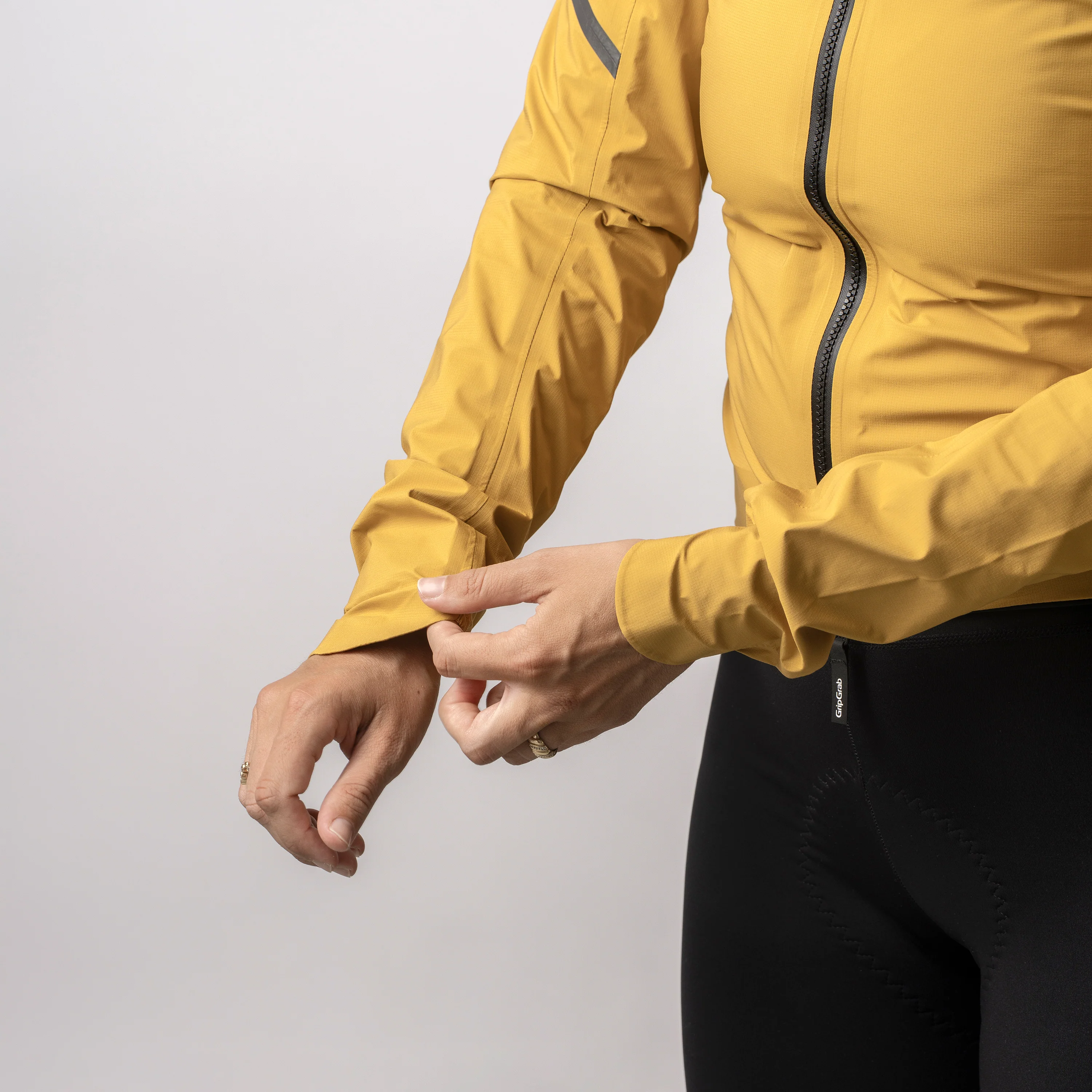 Women’s PACR Waterproof Lightweight Jacket - Image 14