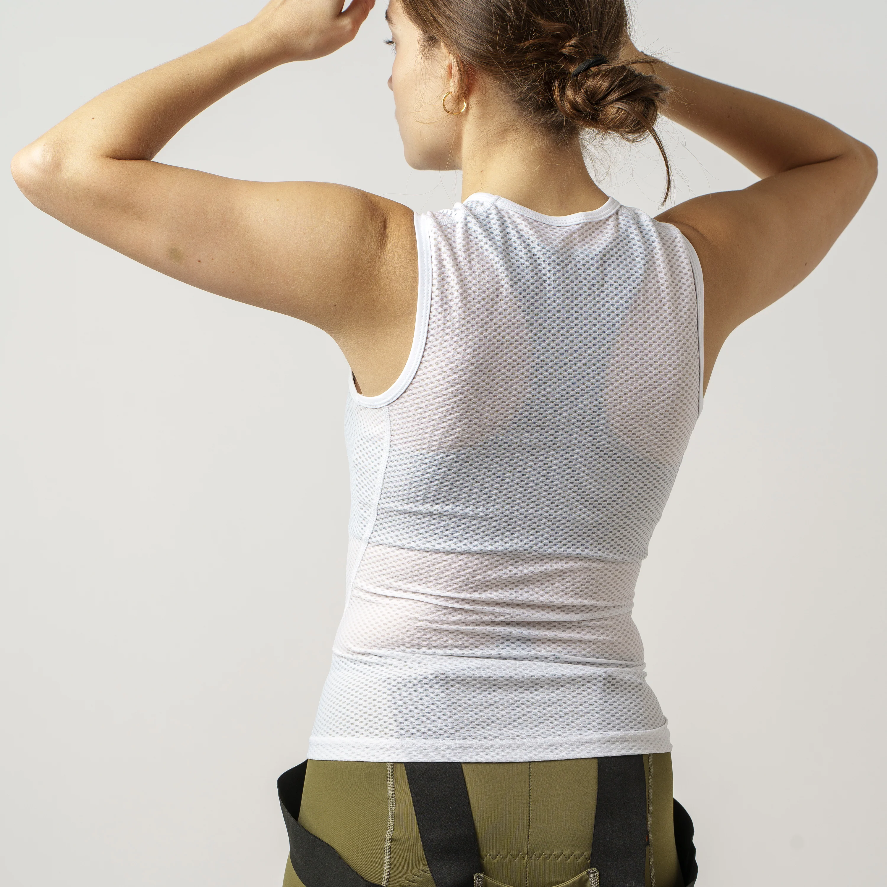 Women's Ultralight Mesh Sleeveless Base Layer - Image 3